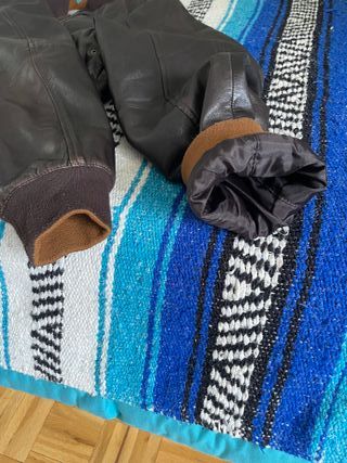 Cazadora de cuero de cordero marrón