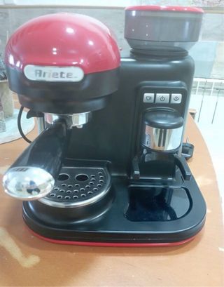 Cafetera Ariete con Molinillo Integrado