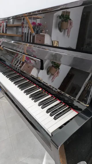Piano Vertical Toyo SR-2S Japonés