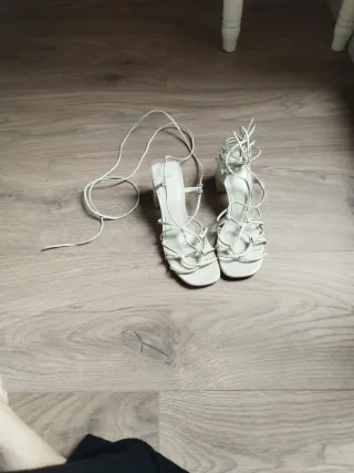 Sandalias de tacón elegantes 39