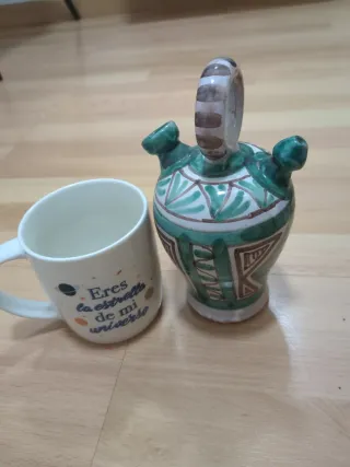 Botijo pequeño de cerámica decorado