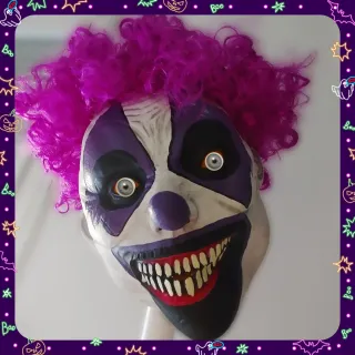 Disfraz IT COMPLETO + otra  máscara/peluca/escoba