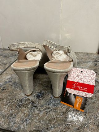 Zapatos tacón Dorking mujer dorados