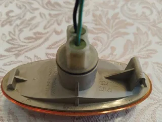 Intermitente aleta Nissan Terrano/Tino