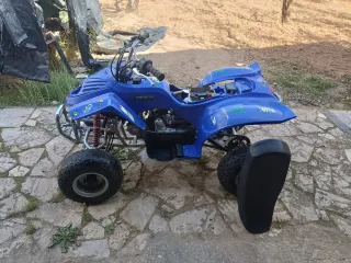 Quad infantil azul todoterreno