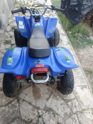 Quad infantil azul todoterreno