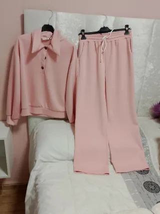 Conjunto chándal rosa
