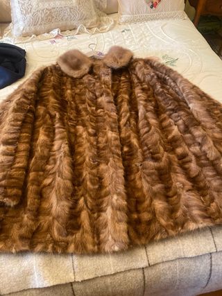 Chaquetón de piel marrón