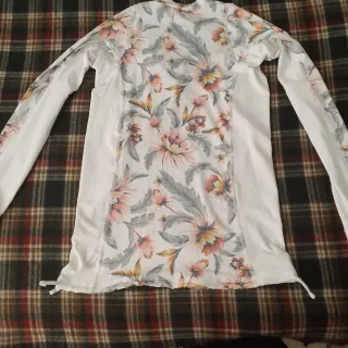 Camiseta Decathlon Anti-UVA Talla S