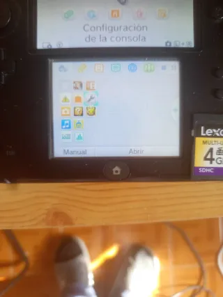 Nintendo 2DS + caricabatterie