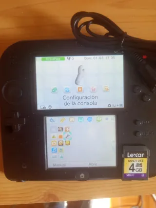 Nintendo 2DS + caricabatterie
