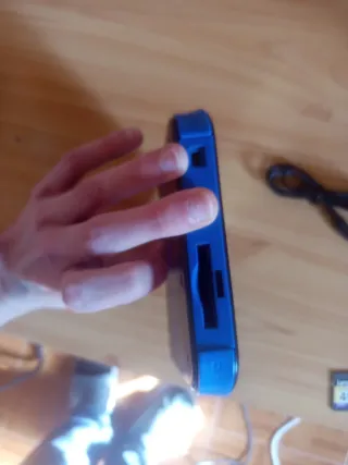 Nintendo 2DS + caricabatterie