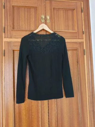 Jersey fino encaje negro