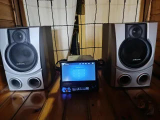 Altavoces Samsung Plata y Negro