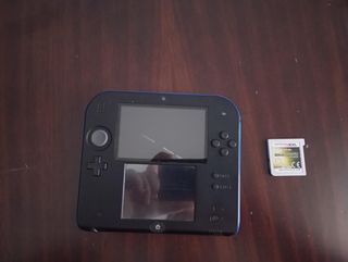 Nintendo 2DS + Ace Combat Assault Horizon
