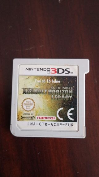 Nintendo 2DS + Ace Combat Assault Horizon