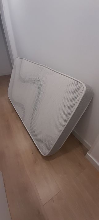 Colchon 1 plaza + catre con ruedas