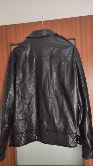 Chaqueta motera negra