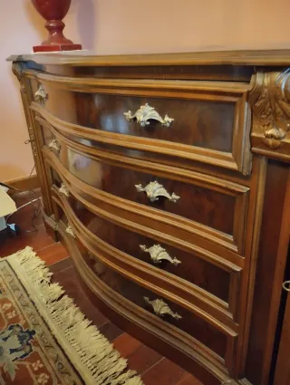 Aparador de madera maciza