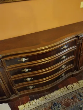 Aparador de madera maciza