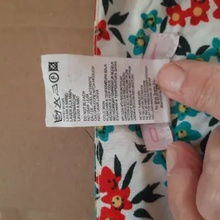 Falda Custo acampanada beige y multicolor