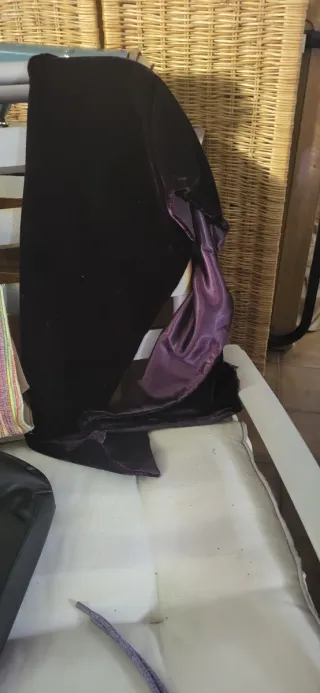 Bufanda terciopelo morado y negro