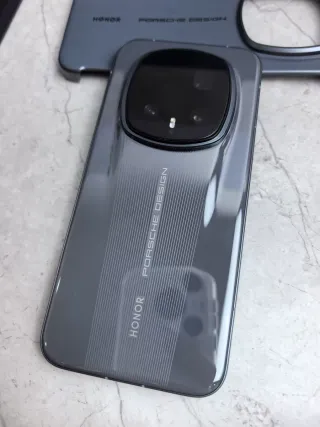 Porsche Design Honor Magic 8 RSR