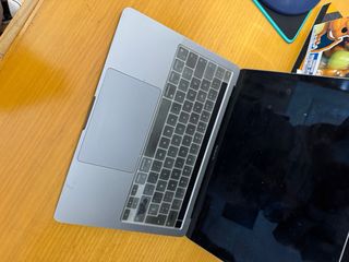 MacBook Pro 13 2020 Plata