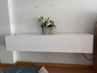 Mueble flotante blanco