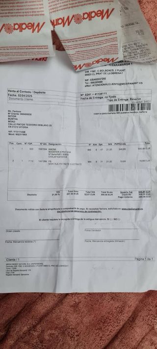 Patinete eléctrico gris