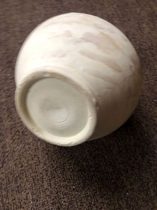 Botijo artesanal de terracota porosa. Es antiguo