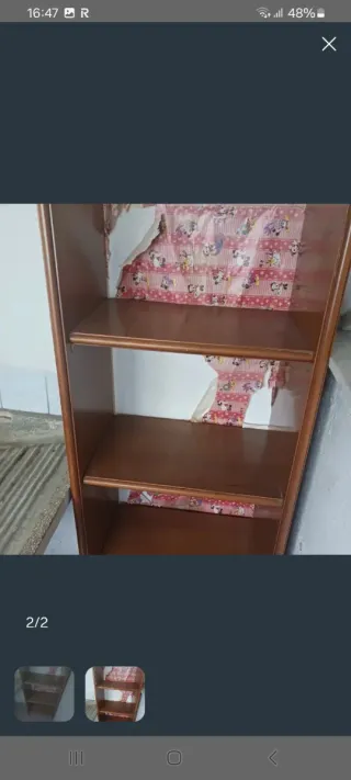 Estantería de madera