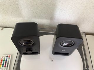 Altavoces Logitech Negros