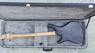 Bajo Ibanez Ergodyne EDB700 top gama