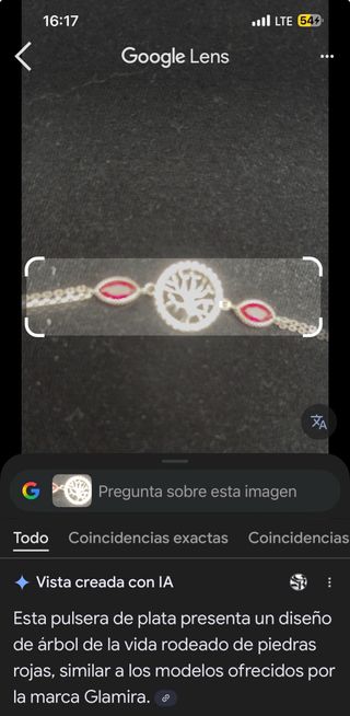 Pendientes, collar y pulseras azules y plateados