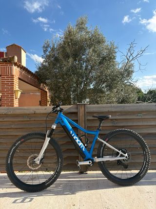 Woom UP 5 E-Bike Niños 24" Único dueño.