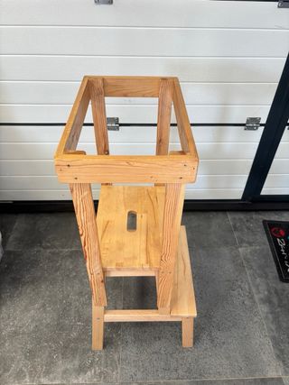 Torre di apprendimento Montessori in legno