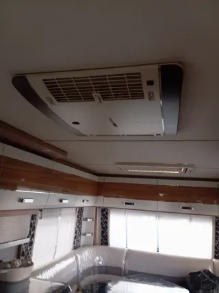 Caravana Tabbert Bellini 5,70m