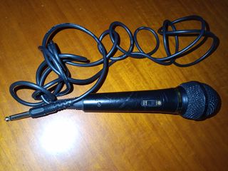 Micrófono Thomson con cable y conector jack