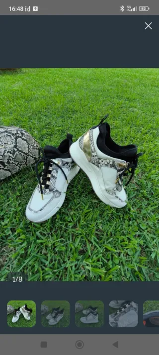 Zapatillas Michael Kors Blancas y Doradas