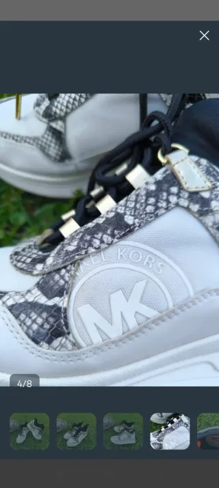 Zapatillas Michael Kors Blancas y Doradas