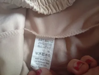 Pantalones cargo beige elegantes T.única