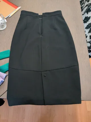 Falda tubo Zara negra