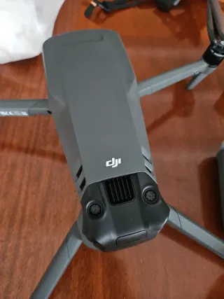 Dji Mavic 3 Classic + 2 batterie + Dji RC