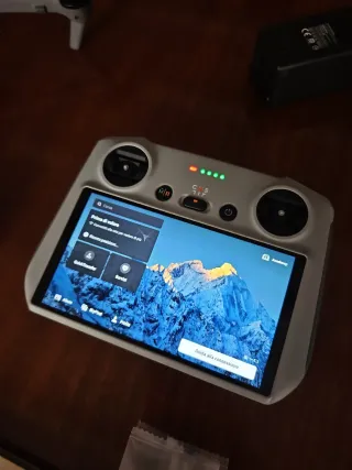 Dji Mavic 3 Classic + 2 batterie + Dji RC