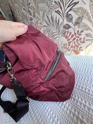 Bolso amplio burdeos Stradivarius nuevo