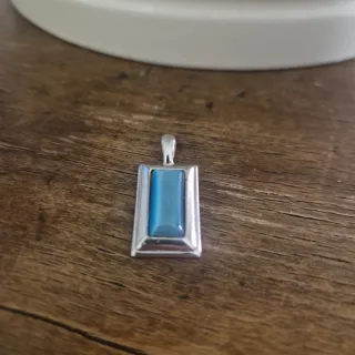 Ciondolo rettangolare blu e argento