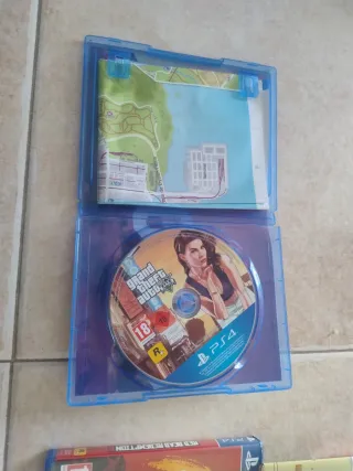 GTA V y Red Dead Redemption 2 PS4
