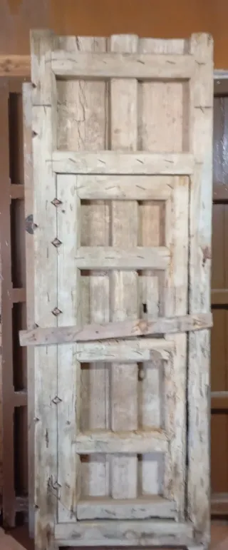 🇪🇸Puerta antigua madera maciza y clavos de 50mm