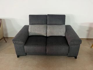 Sofá gris NUEVO con asientos deslizantes